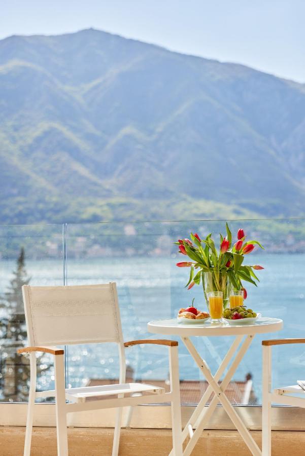 Apartment Noa With Sea View Kotor Eksteriør billede