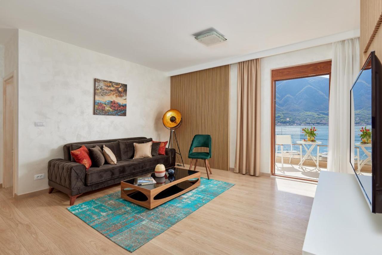 Apartment Noa With Sea View Kotor Eksteriør billede