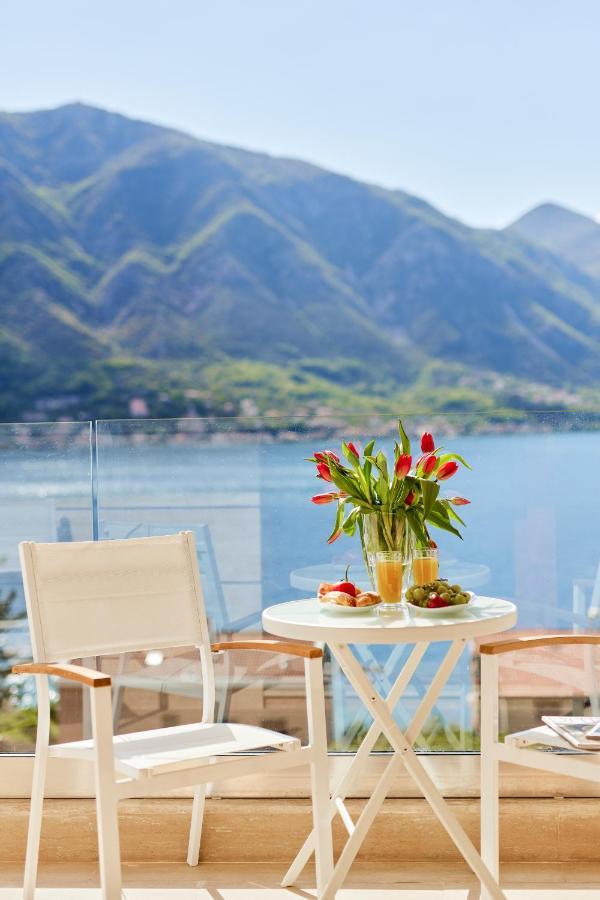 Apartment Noa With Sea View Kotor Eksteriør billede